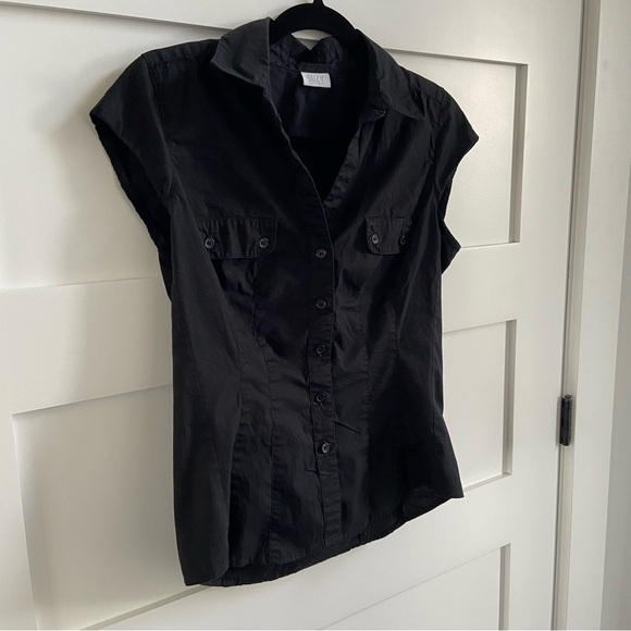 Suzy Shier Y2K Black Button-Up Short Sleeve Blouse - Picture 7 of 14